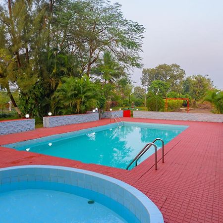 Prajakta Rest House Alibag Bagian luar foto