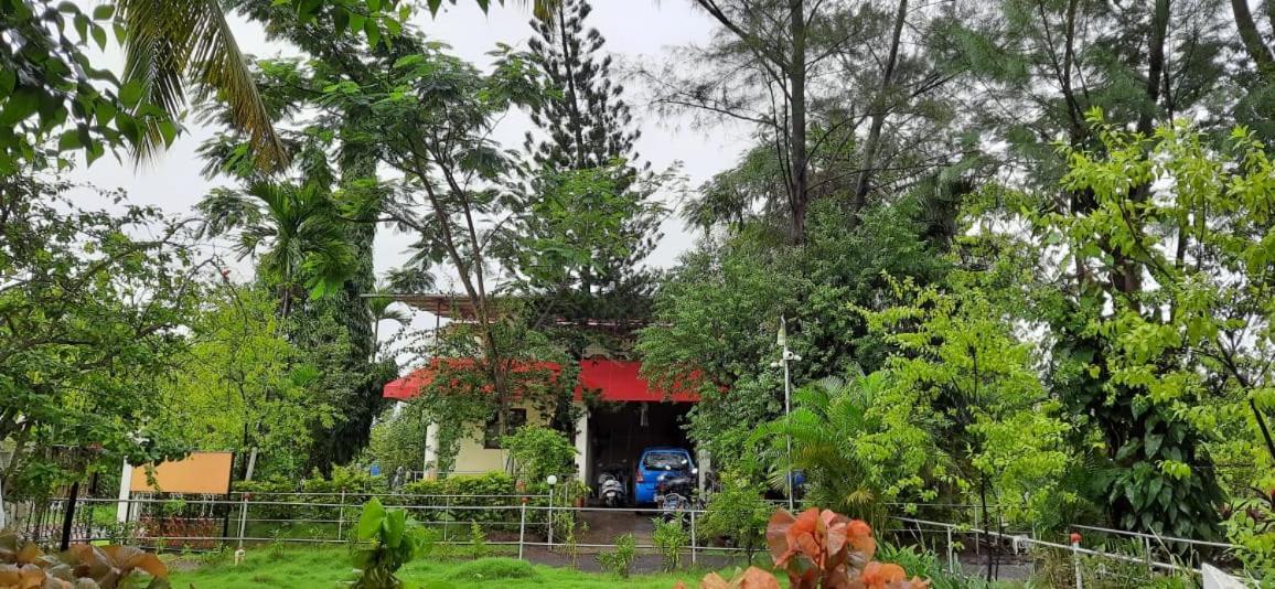 Prajakta Rest House Alibag Bagian luar foto