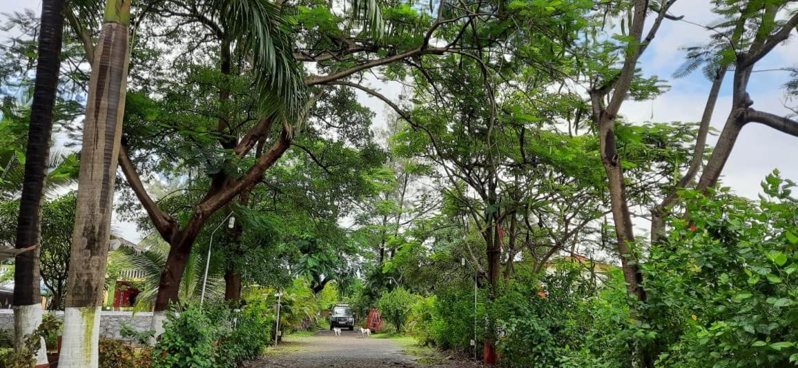 Prajakta Rest House Alibag Bagian luar foto
