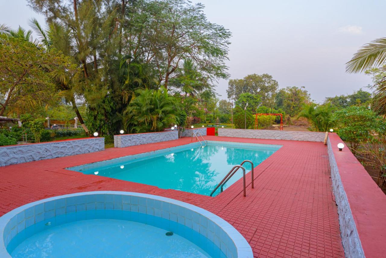 Prajakta Rest House Alibag Bagian luar foto