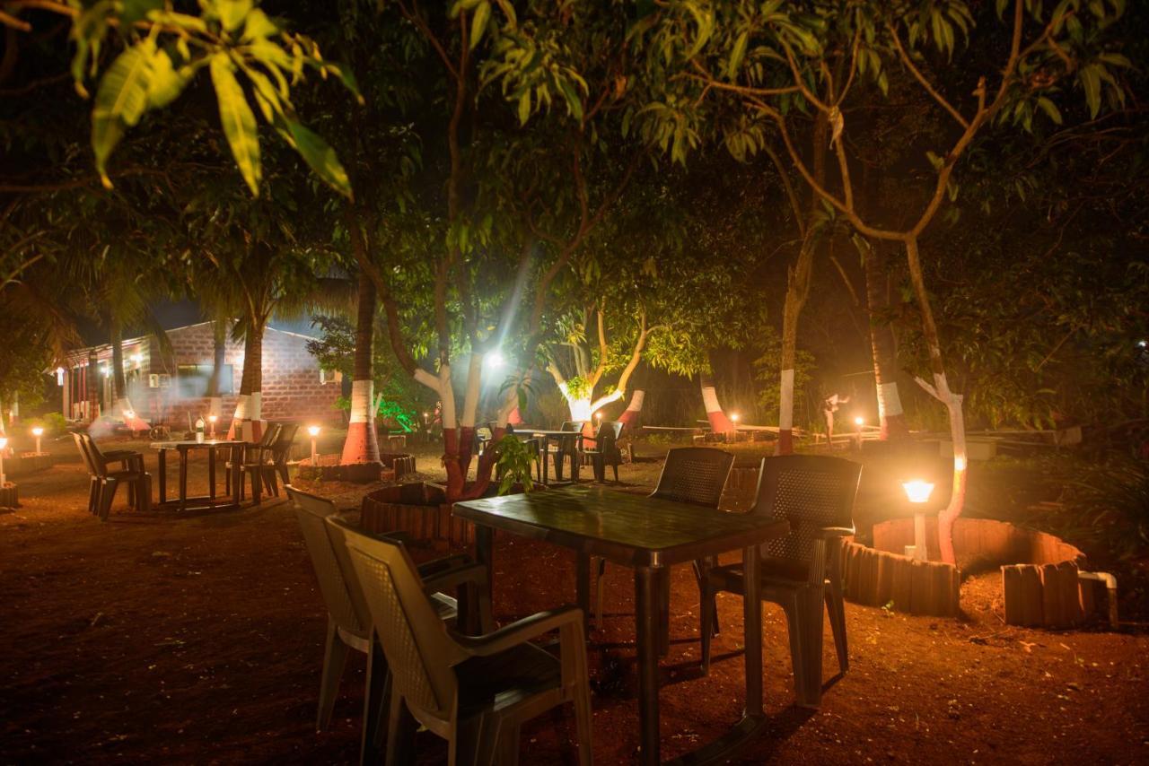 Prajakta Rest House Alibag Bagian luar foto