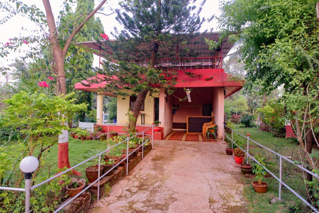 Prajakta Rest House Alibag Bagian luar foto