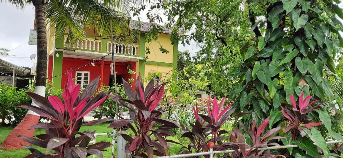Prajakta Rest House Alibag Bagian luar foto