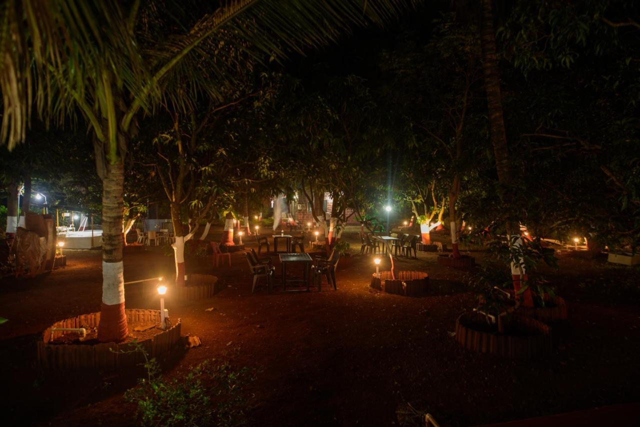 Prajakta Rest House Alibag Bagian luar foto