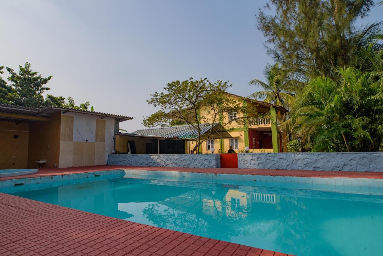 Prajakta Rest House Alibag Bagian luar foto