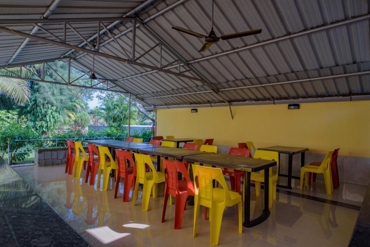 Prajakta Rest House Alibag Bagian luar foto