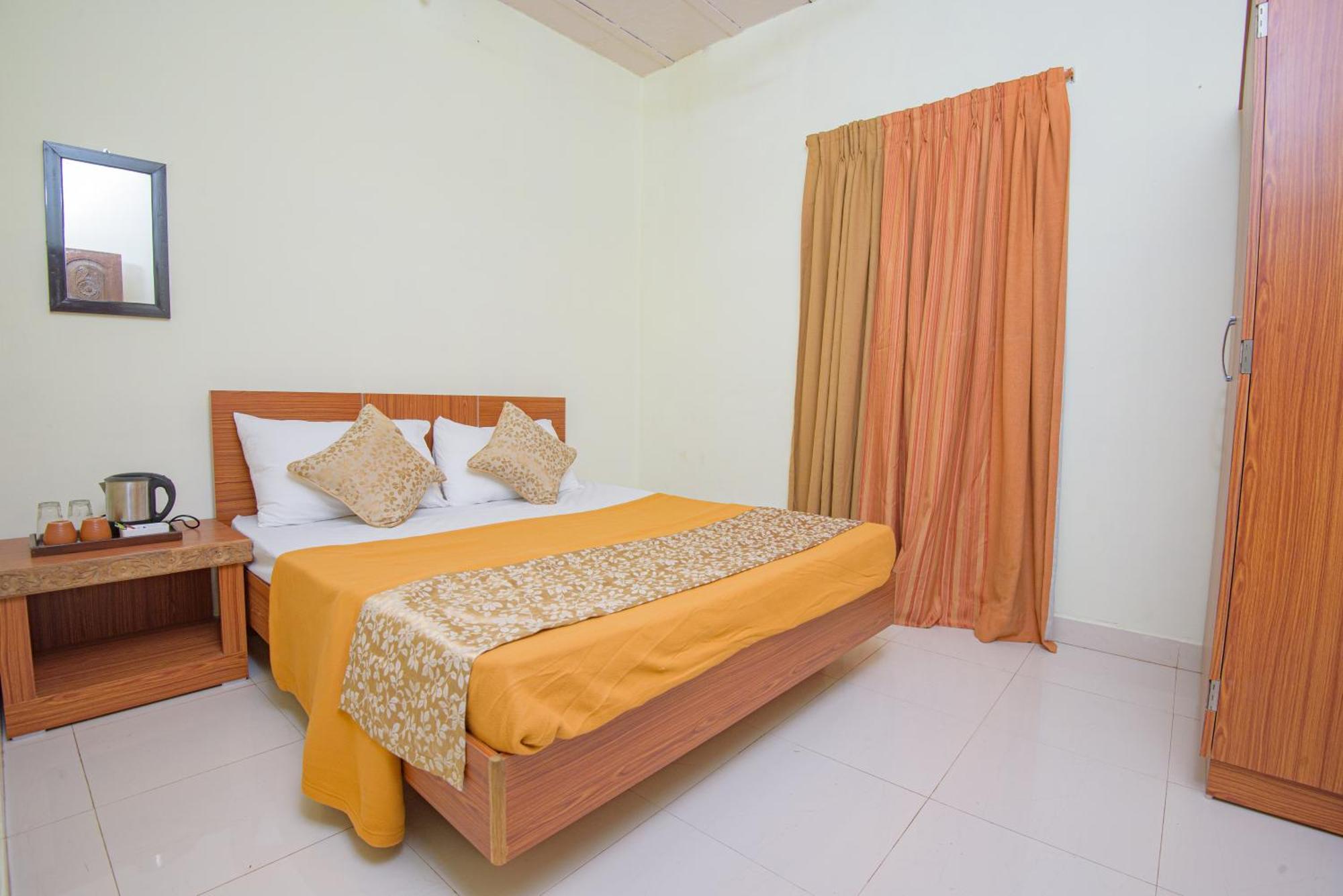 Prajakta Rest House Alibag Ruang foto