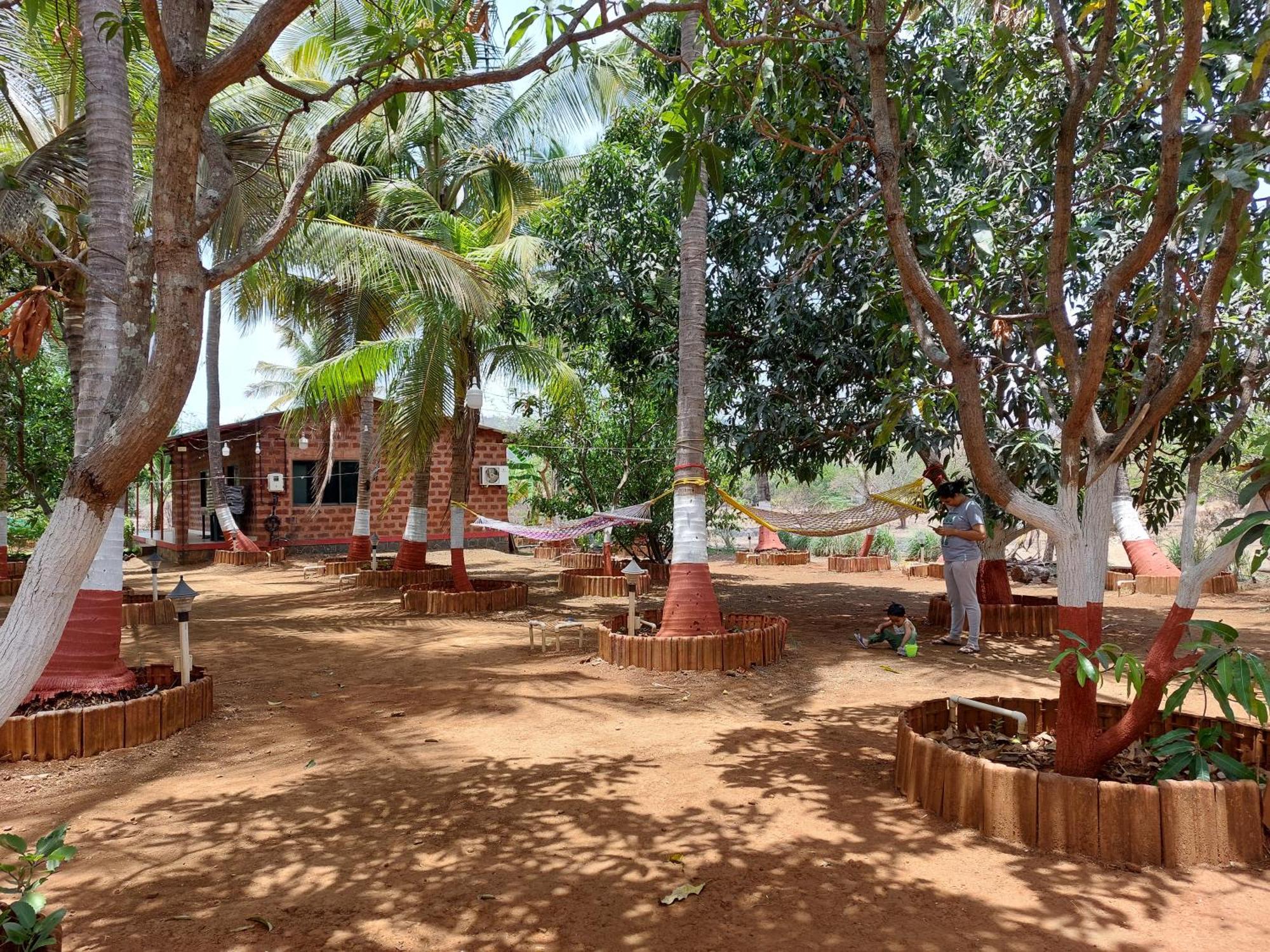 Prajakta Rest House Alibag Bagian luar foto